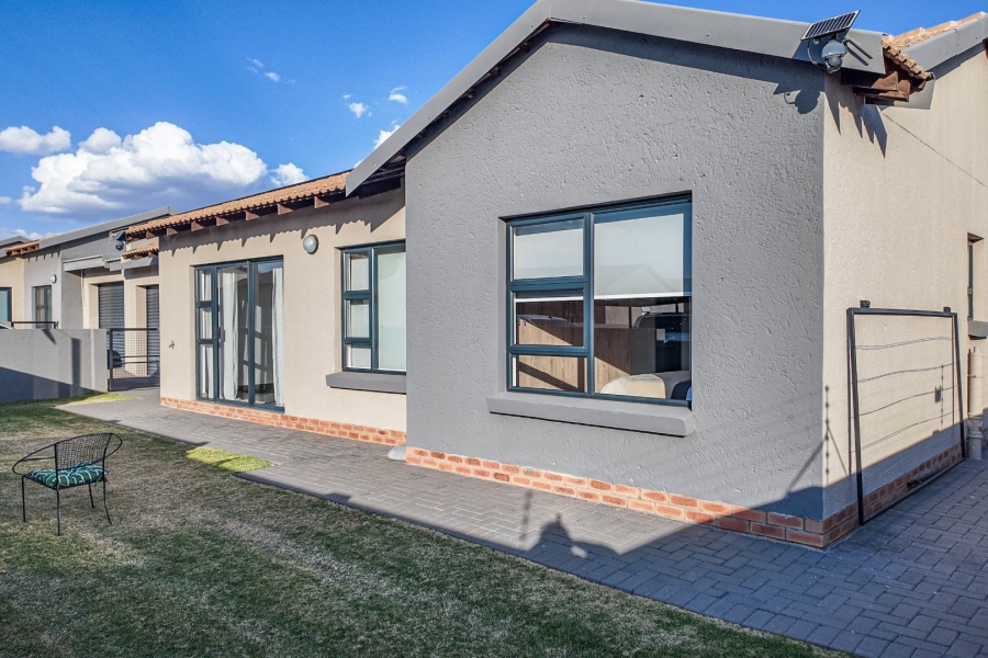 3 Bedroom Property for Sale in Groenvlei Sh Free State